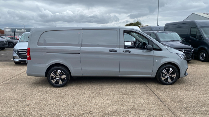 Mercedes-Benz Vito L3 Diesel Rwd 119CDI Select Van 9G-Tronic - Image 8